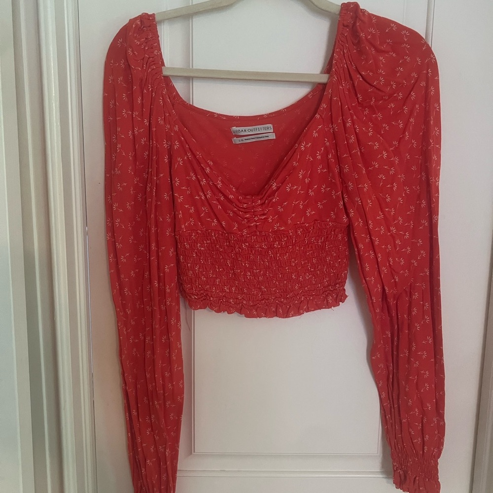 Red crop sweetheart urban outfitters thin long sleeve top